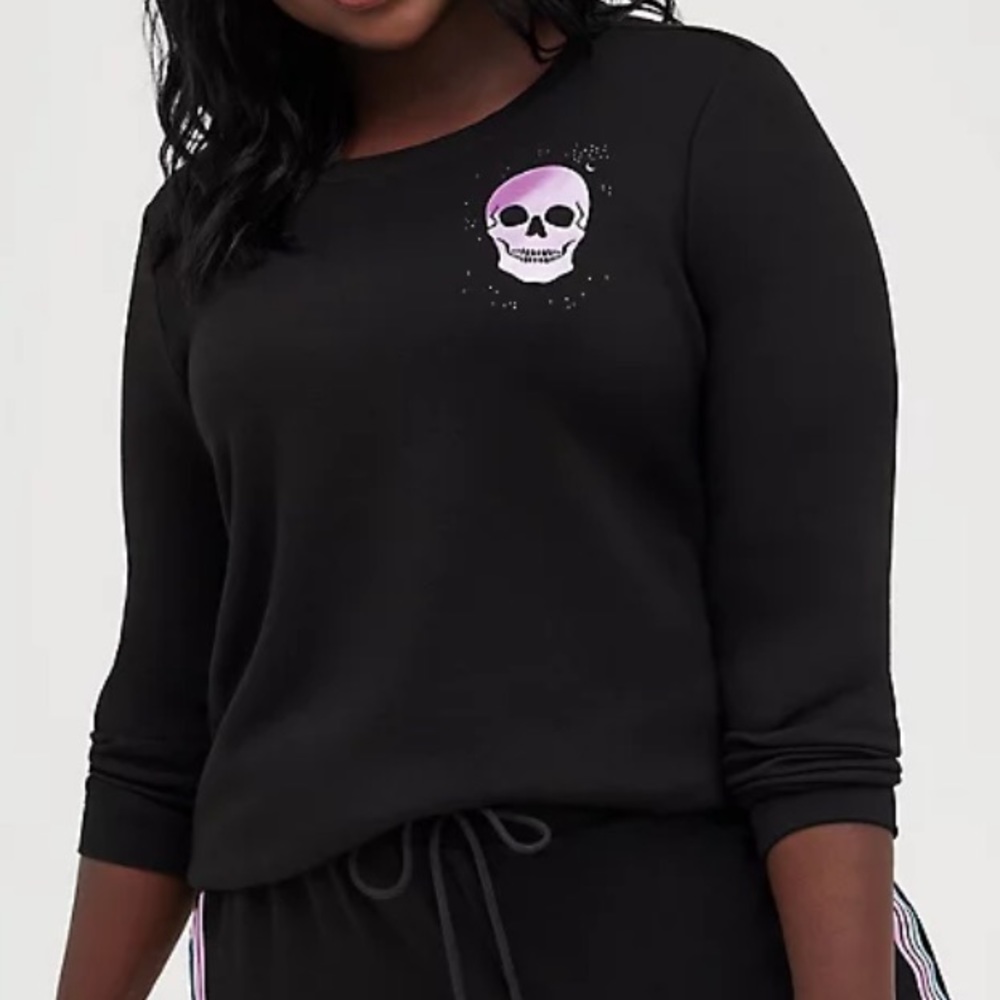 Torrid active sweatshirt skull cupro skull black size 3X